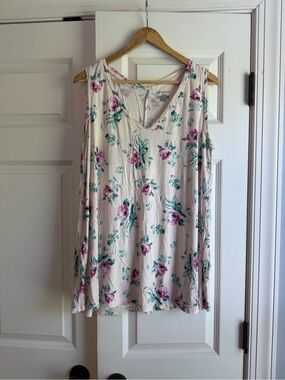 Lane Bryant Cream Floral V-Neck Tank Top with Pink Roses